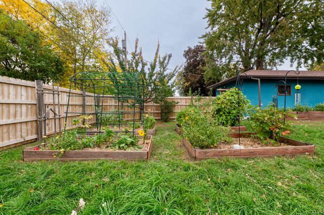 4249 Oliver Avenue N, Minneapolis, MN 55412