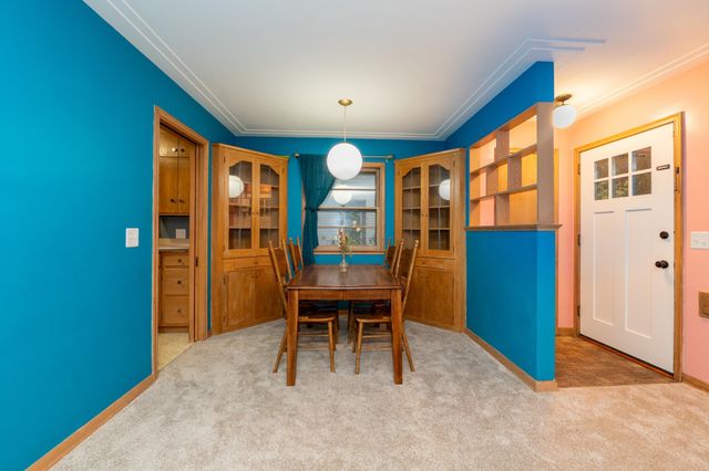 4249 Oliver Avenue N, Minneapolis, MN 55412