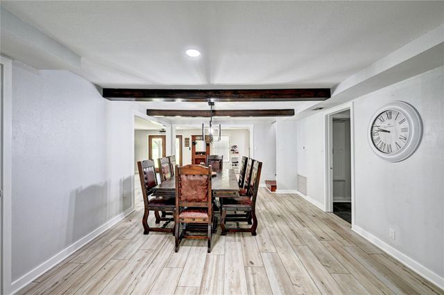 31 Echo Lane, Huntsville, TX 77320