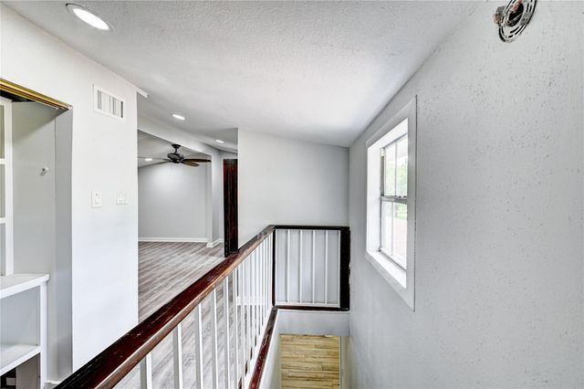 31 Echo Lane, Huntsville, TX 77320