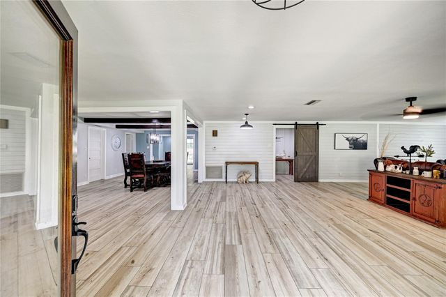 31 Echo Lane, Huntsville, TX 77320