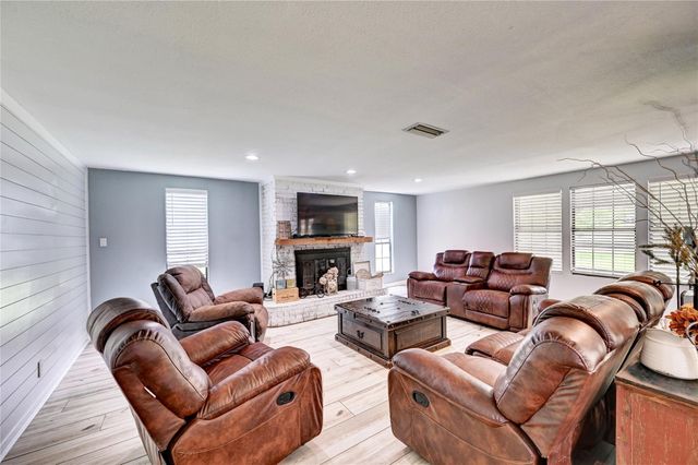 31 Echo Lane, Huntsville, TX 77320