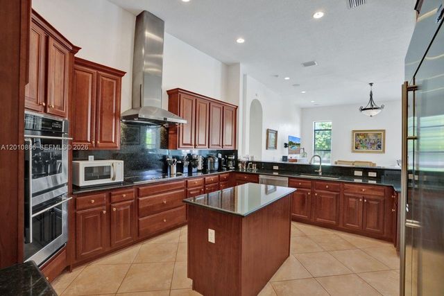 31310 SW 215th Ave, Homestead, FL 33030