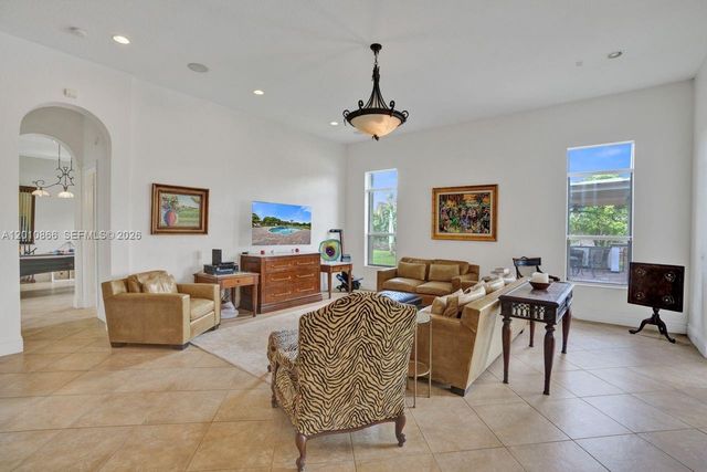 31310 SW 215th Ave, Homestead, FL 33030