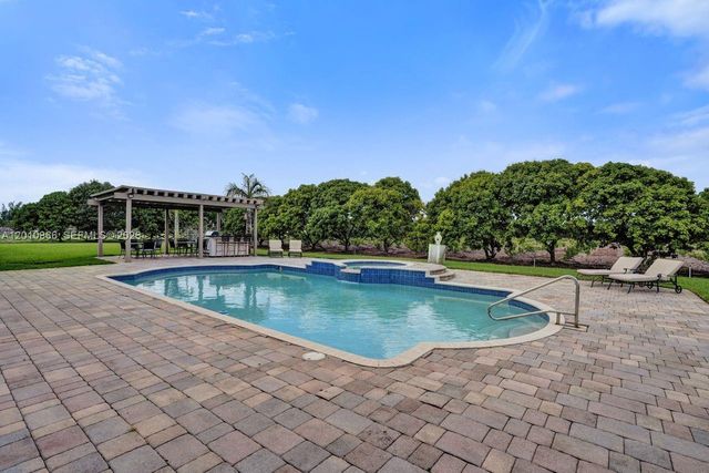 31310 SW 215th Ave, Homestead, FL 33030