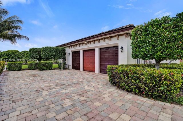 31310 SW 215th Ave, Homestead, FL 33030