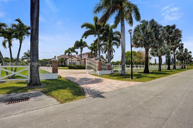 31310 SW 215th Ave, Homestead, FL 33030