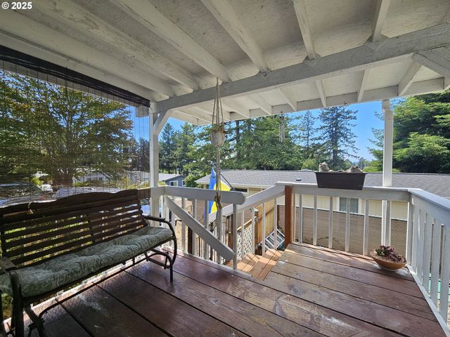 98041 HALLWAY Rd 23, Brookings, OR 97415
