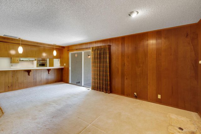 7341 S Land Park Dr, Sacramento, CA 95831