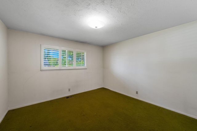 7341 S Land Park Dr, Sacramento, CA 95831