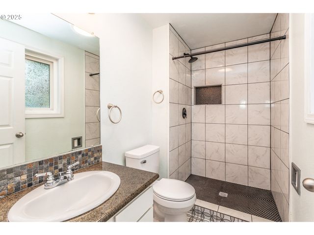 14914 Ne 44TH Cir, Vancouver, WA 98682