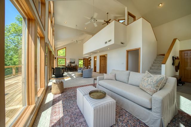 70 Panorama Shores Drive, Eureka Springs, AR 72631