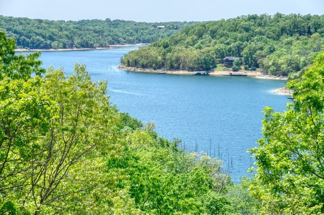 70 Panorama Shores Drive, Eureka Springs, AR 72631