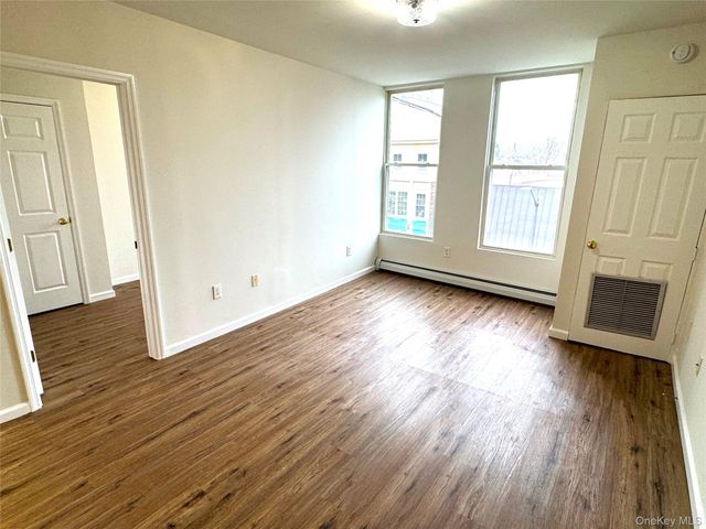 315 Main Street 3, Poughkeepsie, NY 12601