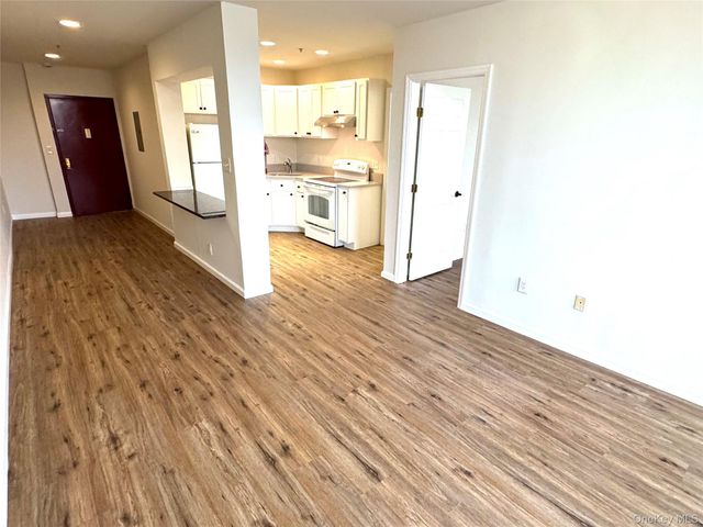 315 Main Street 3, Poughkeepsie, NY 12601