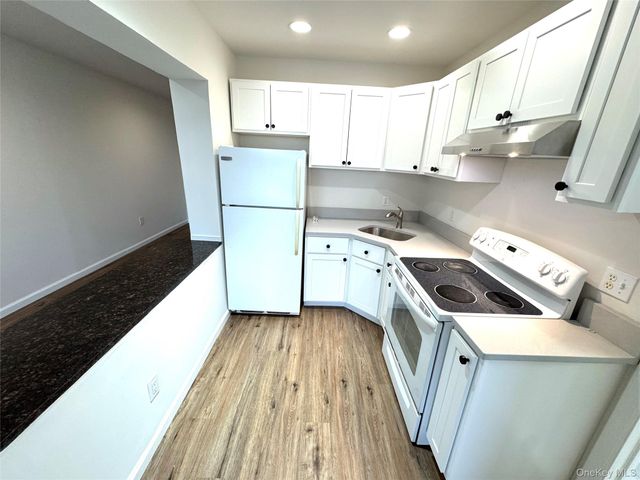 315 Main Street 3, Poughkeepsie, NY 12601