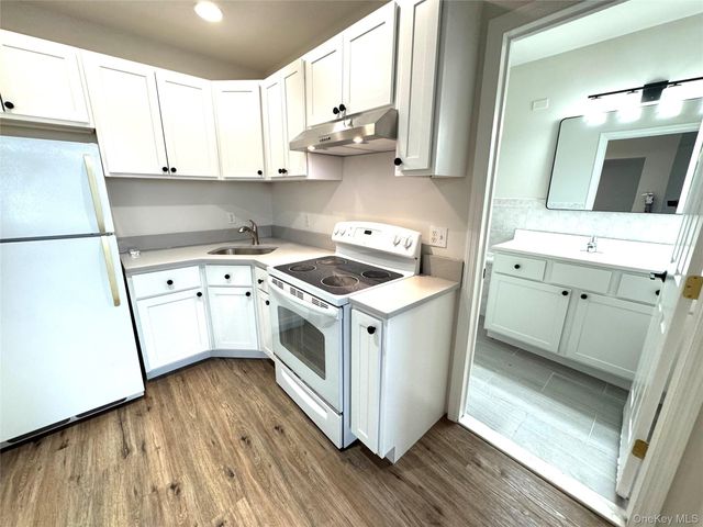 315 Main Street 3, Poughkeepsie, NY 12601