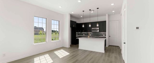 627 Redwood Way, Mansfield, TX 76063