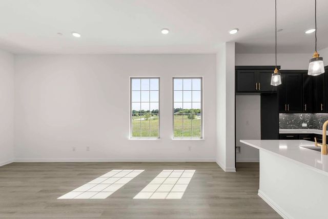 627 Redwood Way, Mansfield, TX 76063