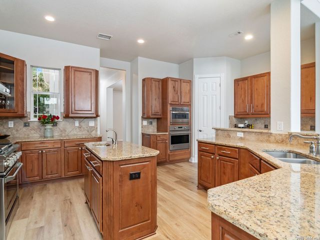 24703 FARADAY, San Antonio, TX 78257