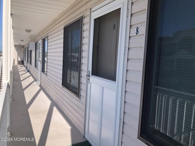 1401 Boulevard B8, Seaside Park, NJ 08752