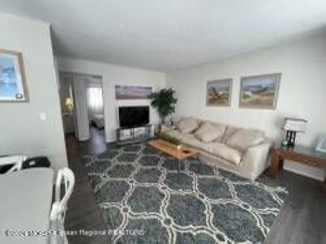 1401 Boulevard B8, Seaside Park, NJ 08752