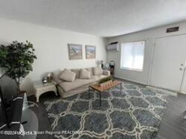 1401 Boulevard B8, Seaside Park, NJ 08752