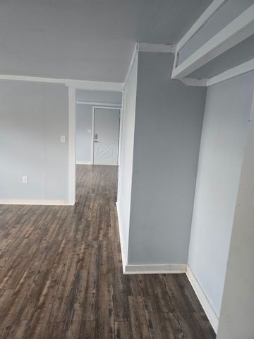 701 Cumberland Dr Apt 4, Clarksville, TN 37040