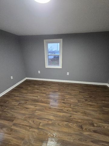 701 Cumberland Dr Apt 4, Clarksville, TN 37040