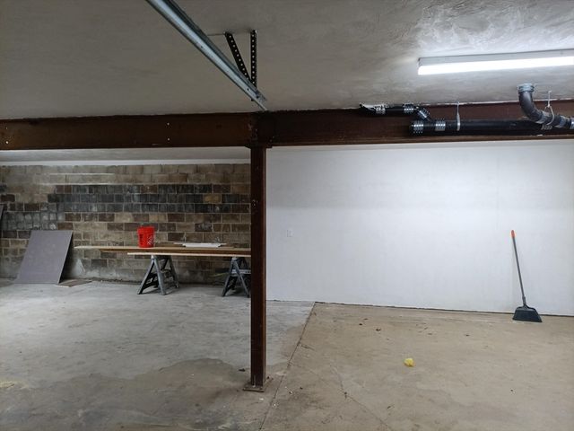 476 Worcester Street, Southbridge, MA 01550