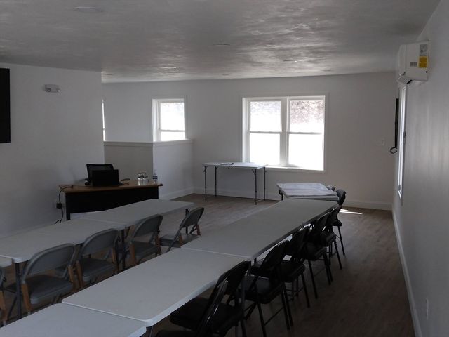 476 Worcester Street, Southbridge, MA 01550