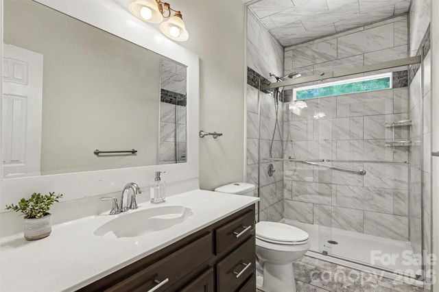 9102 Brightleaf Place, Charlotte, NC 28269