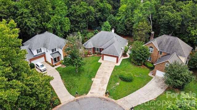 9102 Brightleaf Place, Charlotte, NC 28269