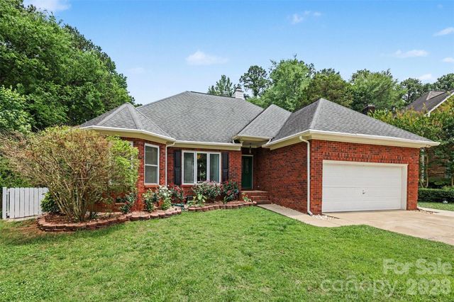 9102 Brightleaf Place, Charlotte, NC 28269