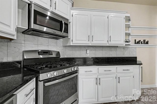 9102 Brightleaf Place, Charlotte, NC 28269