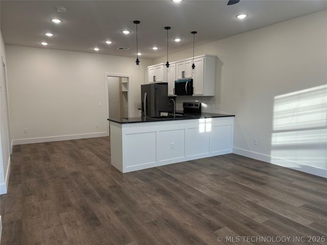 612 S 3rd Street, Morris, OK 74445