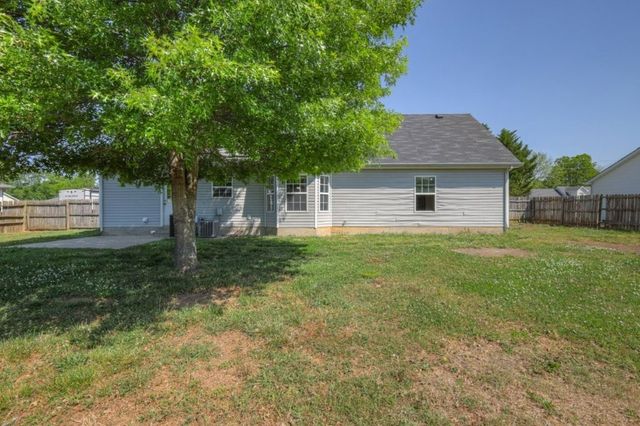 106 Greystone Way, Shelbyville, TN 37160