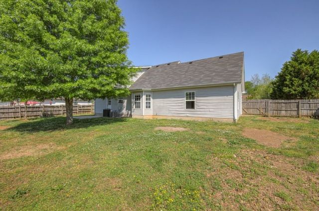 106 Greystone Way, Shelbyville, TN 37160