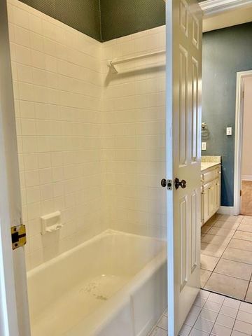 2100 San Gabriel ST 301, Austin, TX 78705