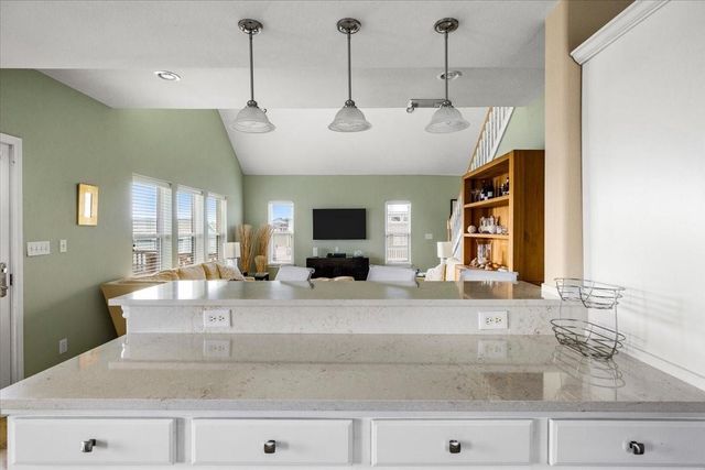 13609 Pirates Beach Boulevard, Galveston, TX 77554