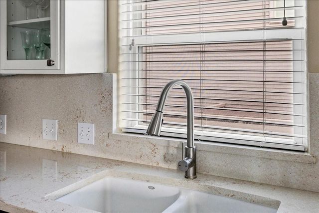 13609 Pirates Beach Boulevard, Galveston, TX 77554