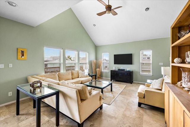 13609 Pirates Beach Boulevard, Galveston, TX 77554