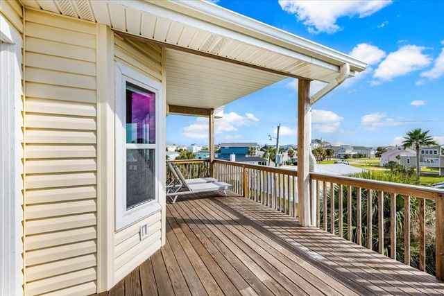 13609 Pirates Beach Boulevard, Galveston, TX 77554