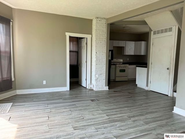3936 Florence Boulevard, Omaha, NE 68110
