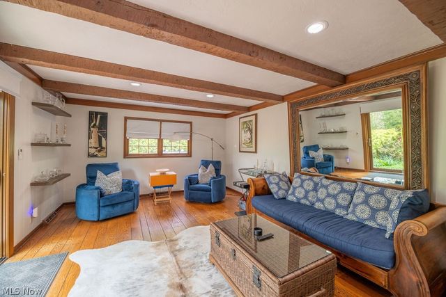 537 Coy Lane, Chagrin Falls, OH 44022