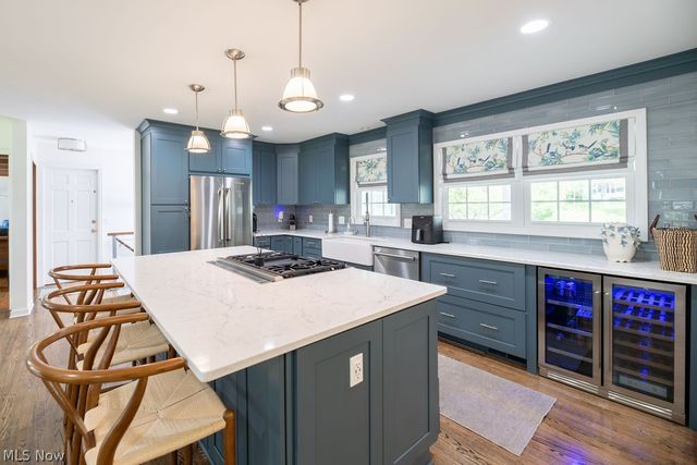 537 Coy Lane, Chagrin Falls, OH 44022