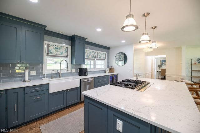 537 Coy Lane, Chagrin Falls, OH 44022