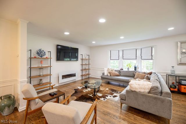 537 Coy Lane, Chagrin Falls, OH 44022