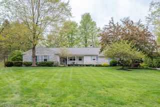 537 Coy Lane, Chagrin Falls, OH 44022