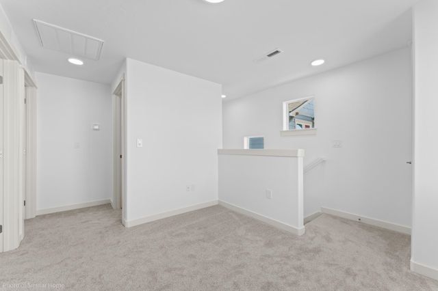 421 N Viewmont Ct, Greenacres, WA 99016